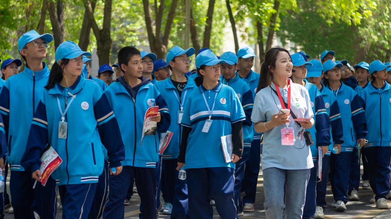 研学筑梦少年心 携手共绘同心圆...